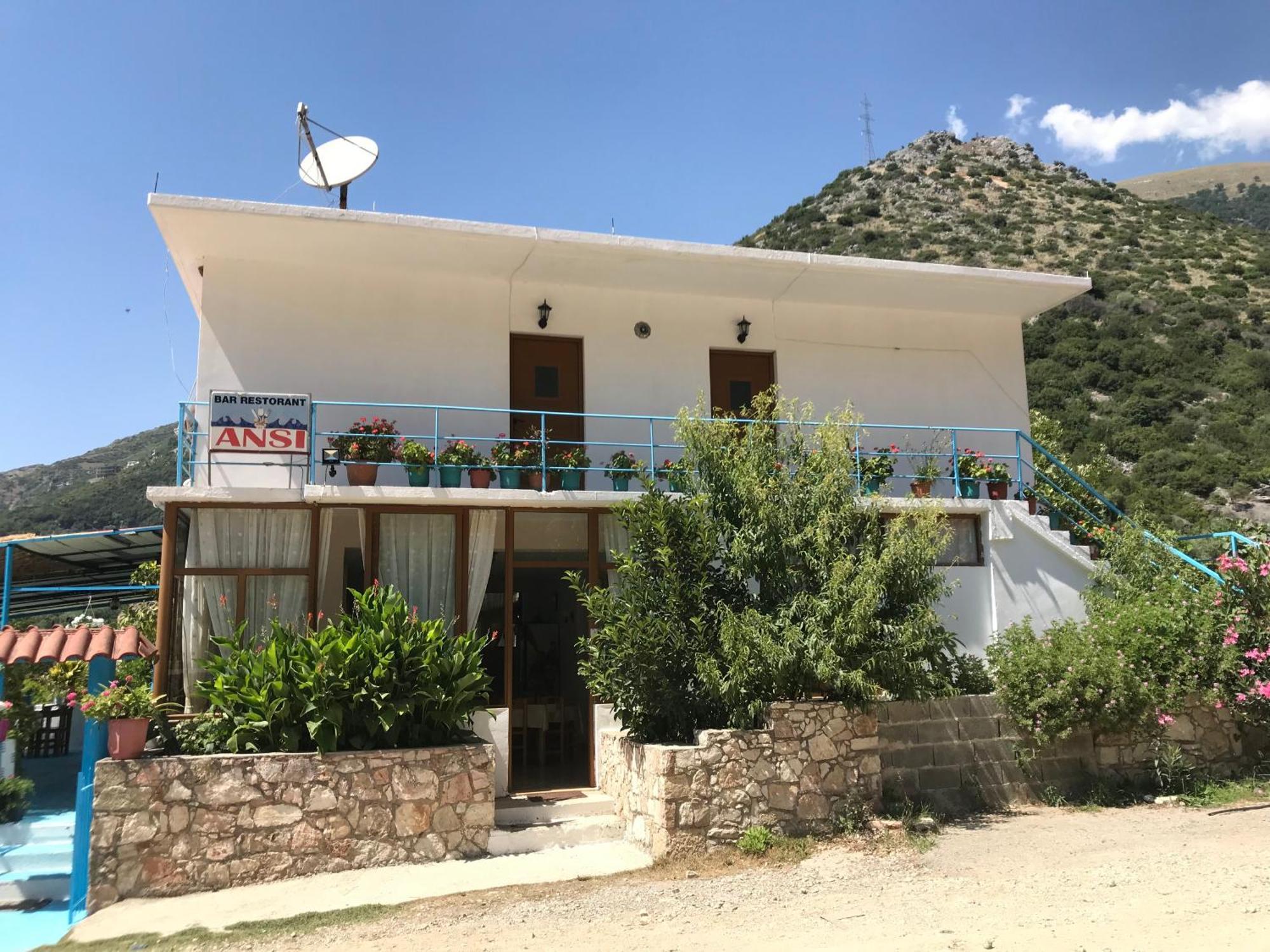 Taverna Prifti Hotel *